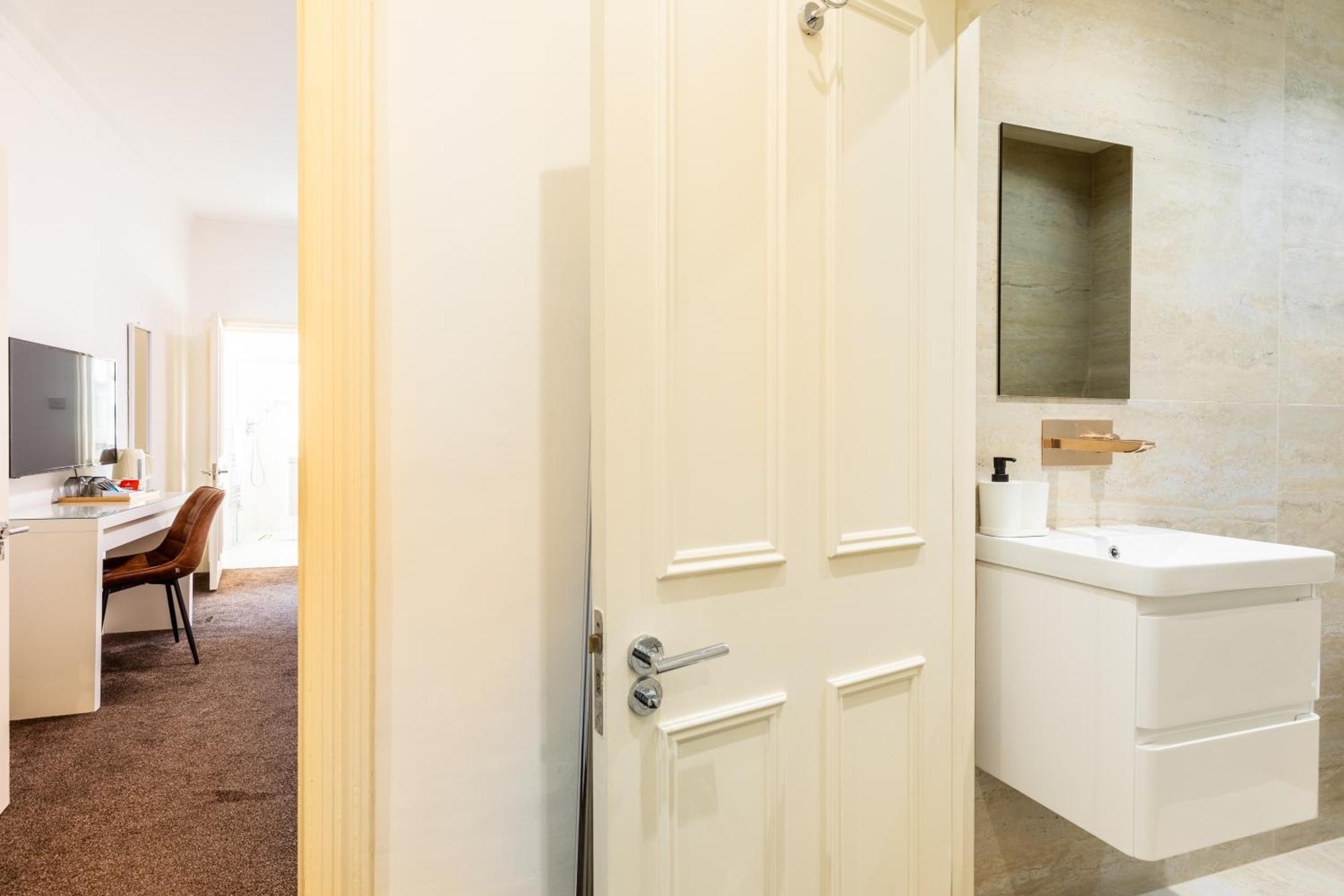 The Chapter - Mayfair Residences ลอนดอน ภายนอก รูปภาพ